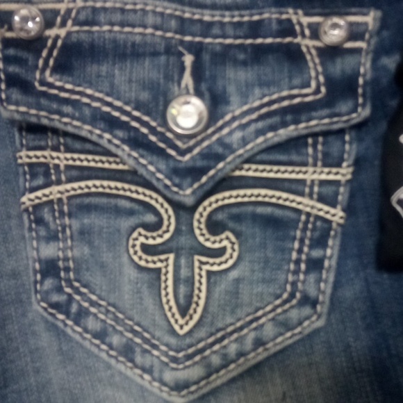 Rock Revival Women's 26 Capri Celine Bejeweled Faux Leather Flap Pockets NWT - Picture 2 of 12